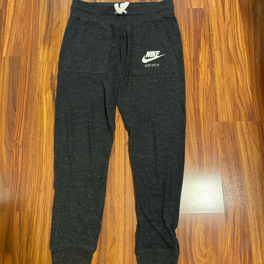 Woman’s Nike sweats
